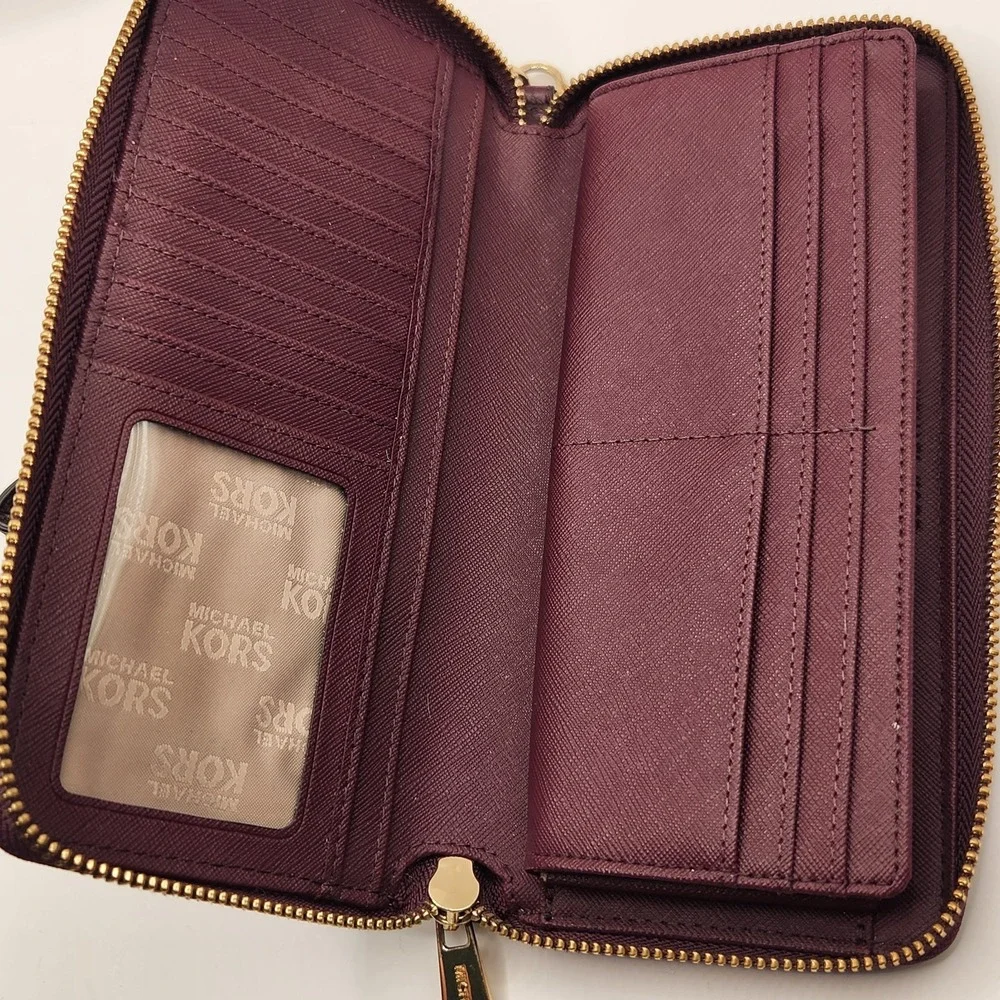 Michael Kors Jet Set Travel Continental Wristlet Wallet Burgundy Leather Maroon